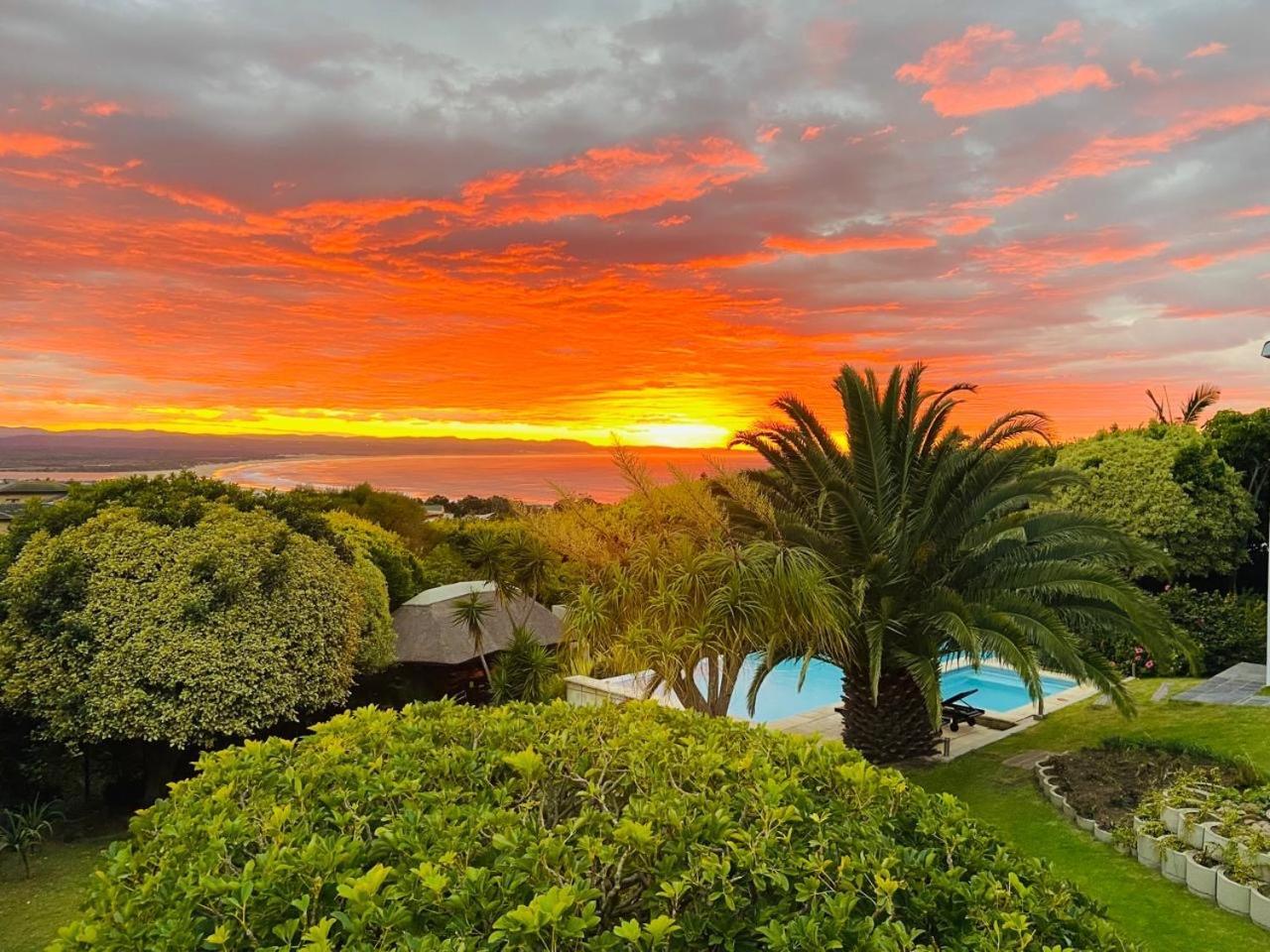 The Ocean Bay Luxury Guesthouse Jeffreys Bay Exterior foto